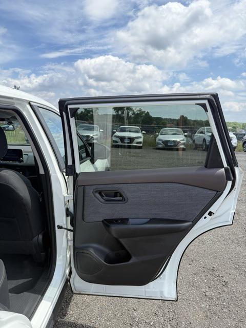 used 2023 Nissan Rogue car, priced at $19,972