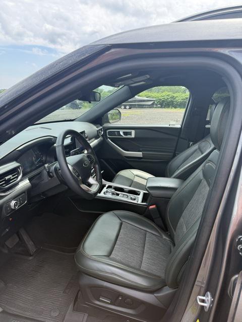 used 2022 Ford Explorer car, priced at $35,899