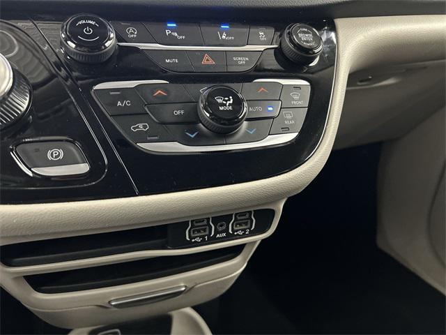 used 2023 Chrysler Pacifica car, priced at $22,981