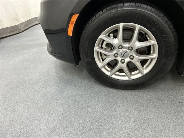 used 2023 Chrysler Pacifica car, priced at $22,981