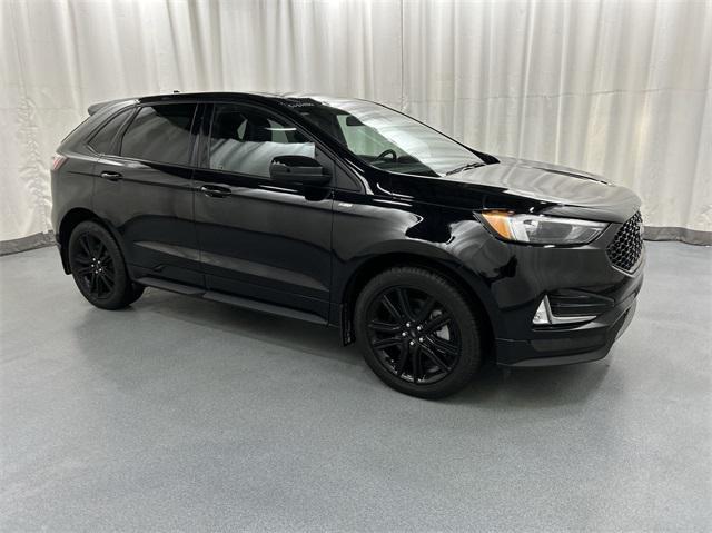 used 2023 Ford Edge car, priced at $29,999