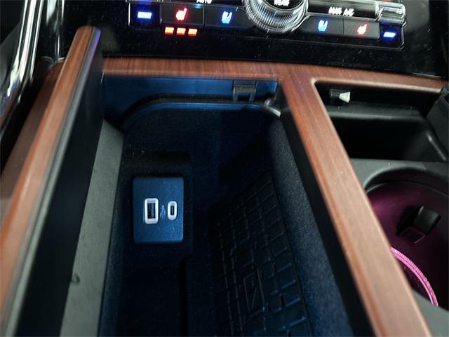 used 2024 Lincoln Navigator car, priced at $76,947