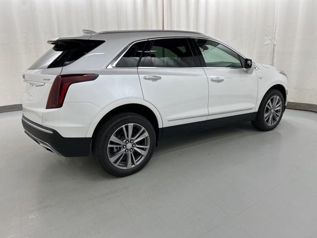 new 2025 Cadillac XT5 car, priced at $54,215