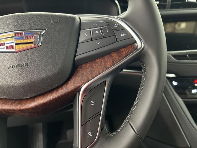 new 2025 Cadillac XT5 car, priced at $57,535