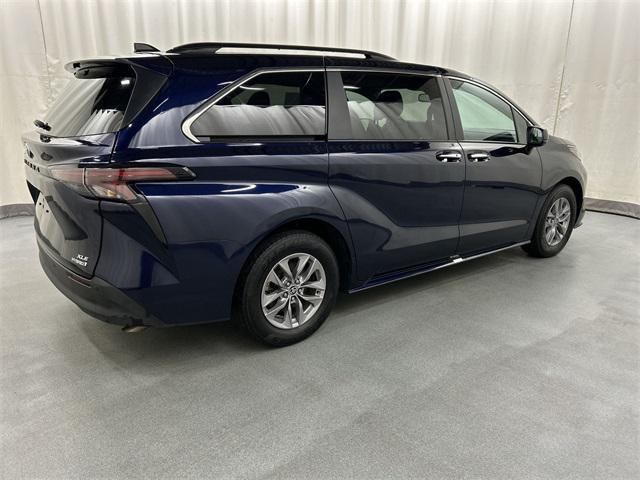 used 2024 Toyota Sienna car, priced at $38,949