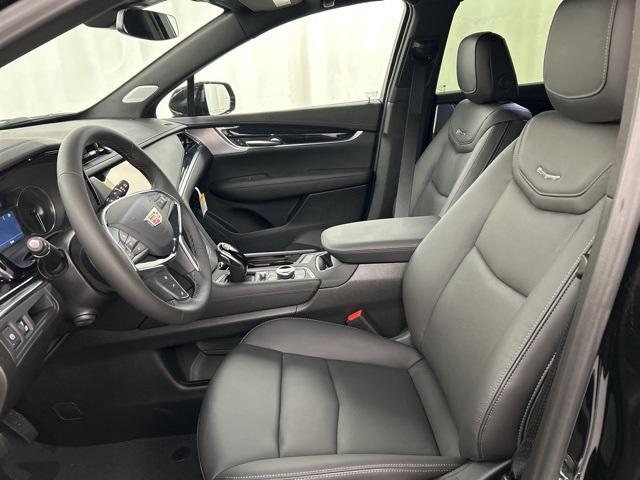 new 2025 Cadillac XT5 car, priced at $53,215
