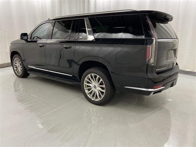 used 2022 Cadillac Escalade ESV car, priced at $52,999