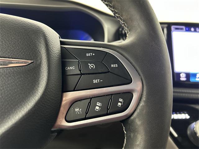 used 2022 Chrysler Pacifica Hybrid car, priced at $25,999