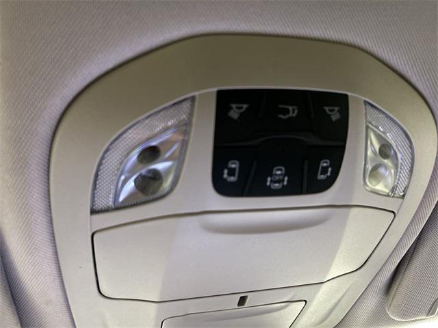 used 2022 Chrysler Pacifica Hybrid car, priced at $25,999