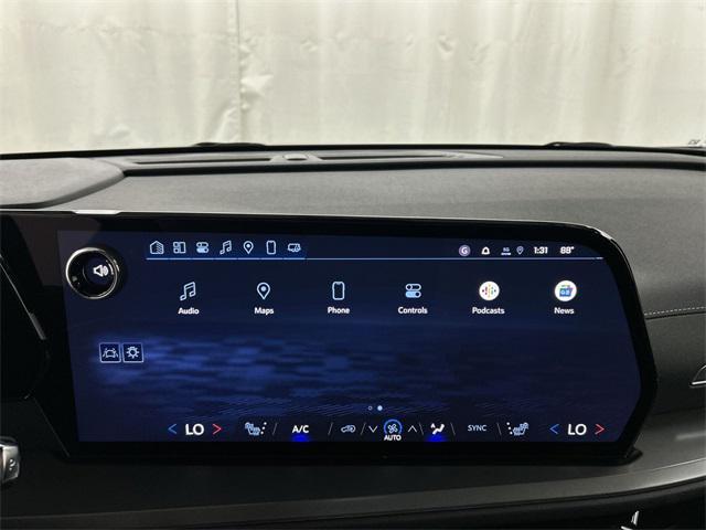 new 2025 Chevrolet Traverse car, priced at $43,795