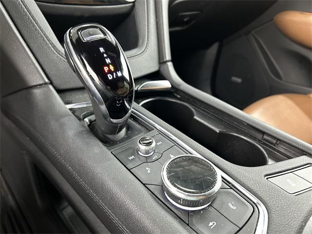 used 2022 Cadillac XT5 car, priced at $31,944