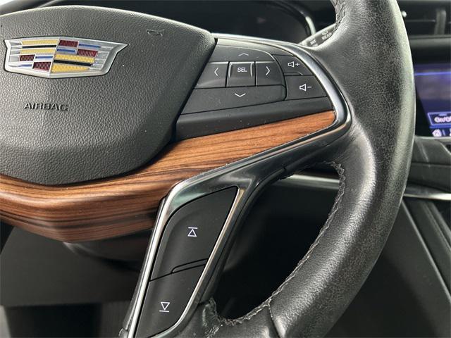 used 2022 Cadillac XT5 car, priced at $31,944