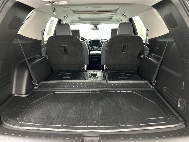 used 2021 Chevrolet Traverse car, priced at $31,899