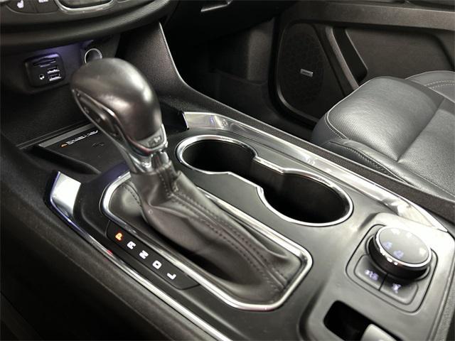 used 2021 Chevrolet Traverse car, priced at $31,899