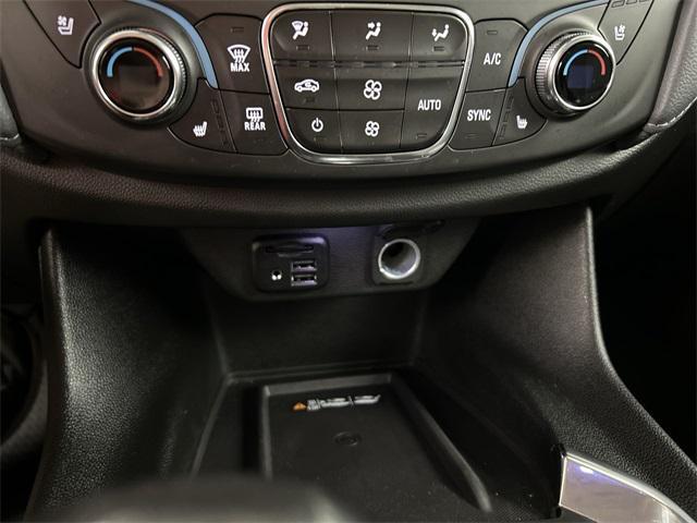 used 2021 Chevrolet Traverse car, priced at $31,899