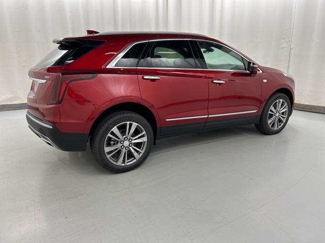 new 2025 Cadillac XT5 car, priced at $54,215