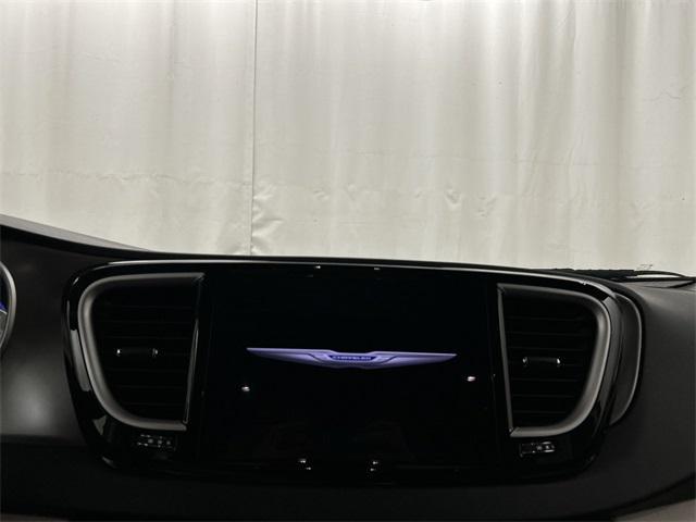 used 2022 Chrysler Pacifica car, priced at $19,348