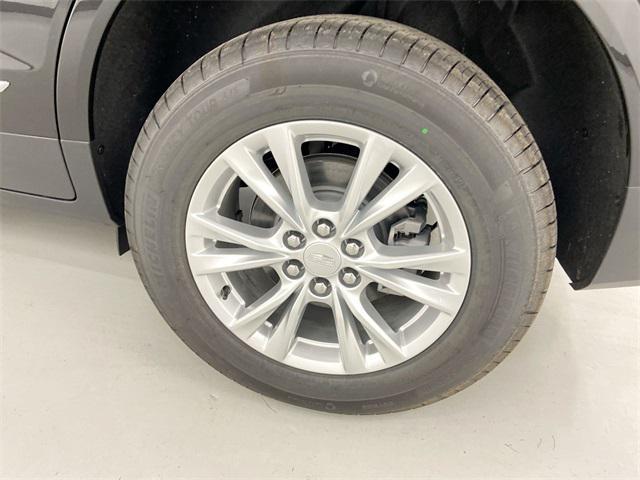 used 2022 Cadillac XT5 car, priced at $28,883