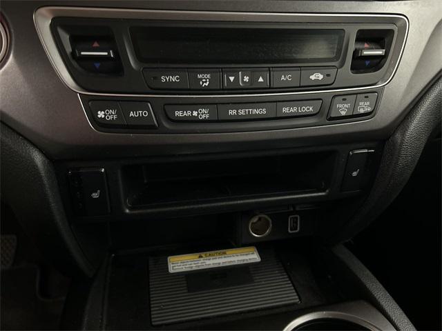 used 2022 Honda Pilot car, priced at $31,996