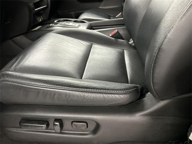 used 2022 Honda Pilot car, priced at $31,996