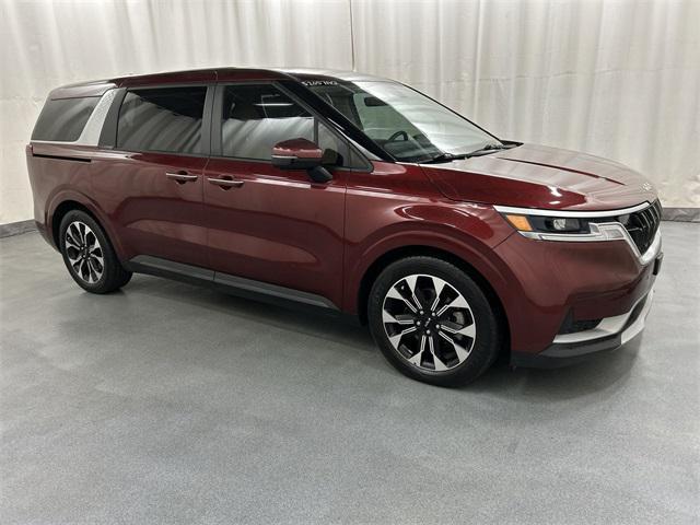 used 2022 Kia Carnival car, priced at $25,947