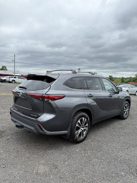 new 2021 Toyota Highlander car, priced at $28,972