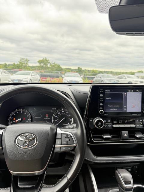 new 2021 Toyota Highlander car, priced at $28,972