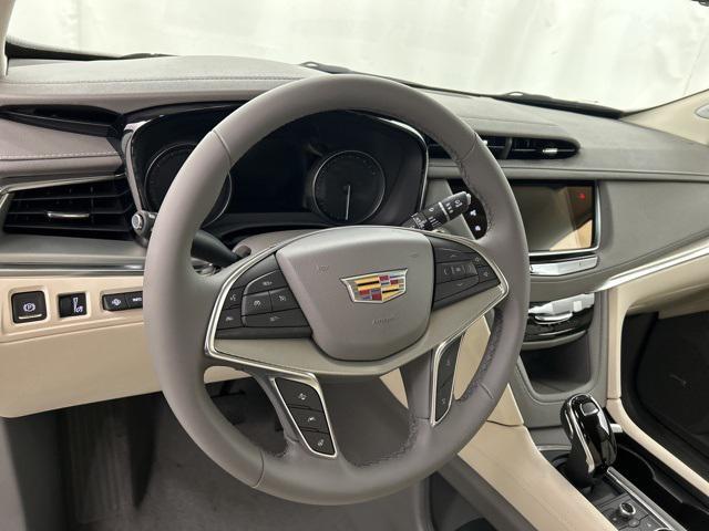 new 2025 Cadillac XT5 car, priced at $59,390