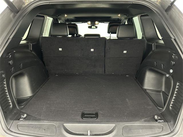 used 2022 Jeep Grand Cherokee car, priced at $28,999
