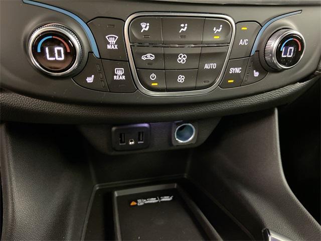 used 2022 Chevrolet Traverse car, priced at $23,899