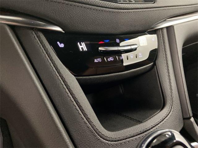 used 2023 Cadillac XT5 car, priced at $30,841