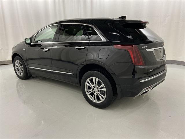 used 2021 Cadillac XT5 car, priced at $25,415