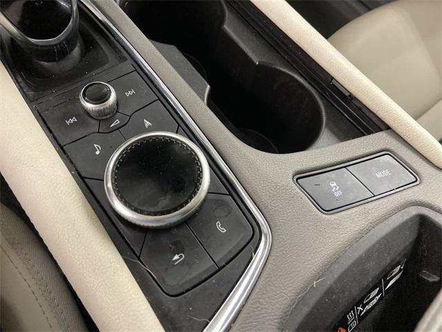 used 2021 Cadillac XT5 car, priced at $25,415