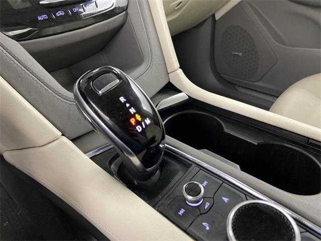 used 2021 Cadillac XT5 car, priced at $25,415