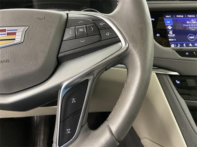 used 2021 Cadillac XT5 car, priced at $25,415