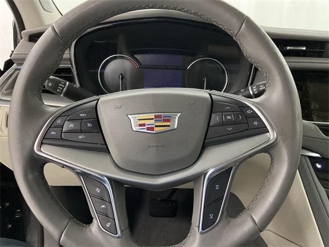 used 2021 Cadillac XT5 car, priced at $25,415