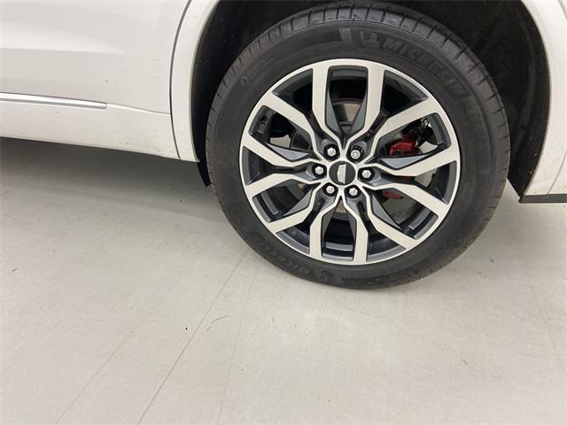 used 2023 Cadillac XT6 car, priced at $35,907