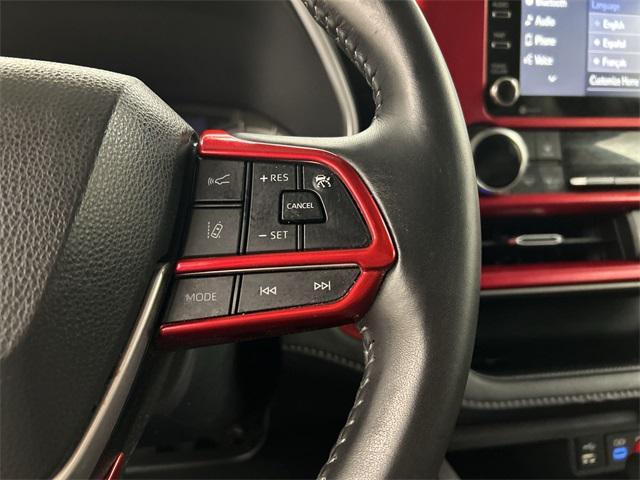 used 2022 Toyota Highlander car, priced at $33,977