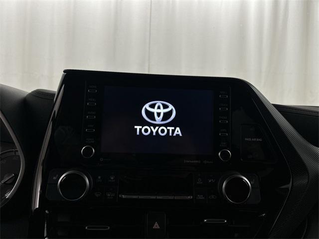 used 2022 Toyota Highlander car, priced at $32,923