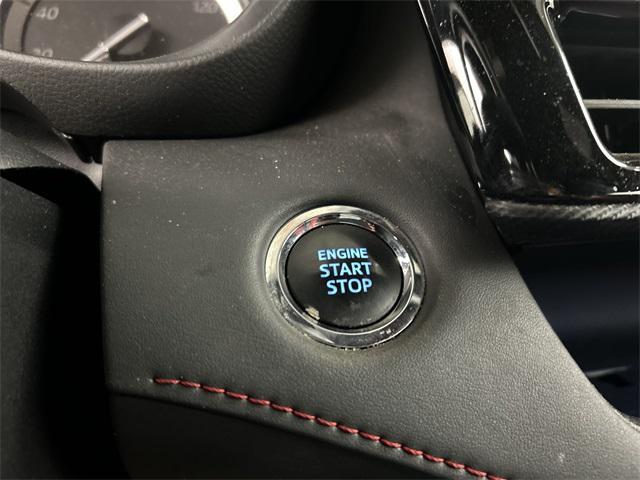 used 2022 Toyota Highlander car, priced at $32,923