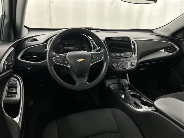 new 2024 Chevrolet Malibu car, priced at $23,550