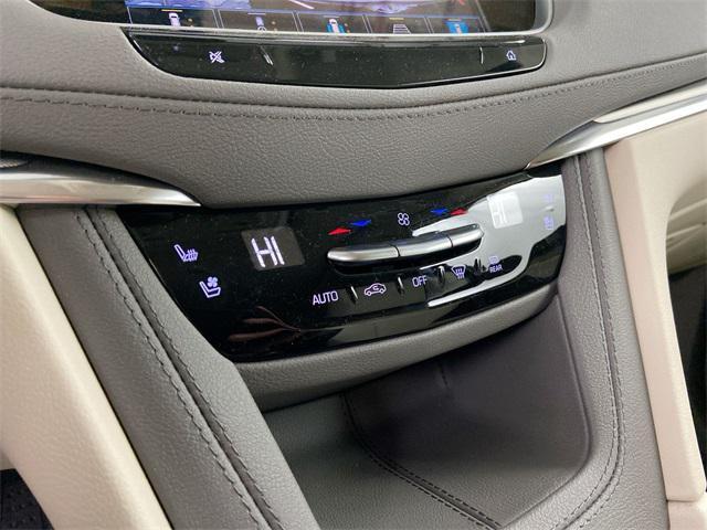 used 2022 Cadillac XT5 car, priced at $31,966