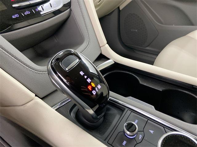 used 2022 Cadillac XT5 car, priced at $31,966