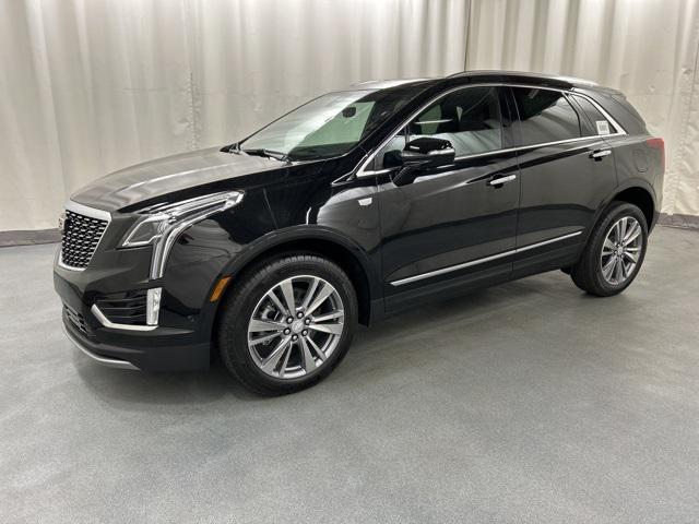 new 2025 Cadillac XT5 car, priced at $50,675