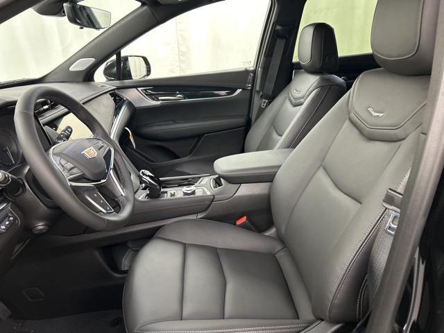 new 2025 Cadillac XT5 car, priced at $50,675
