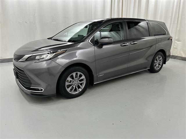 used 2021 Toyota Sienna car, priced at $36,999