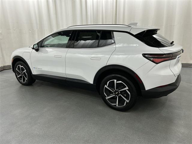 new 2026 Chevrolet Equinox EV car, priced at $39,095