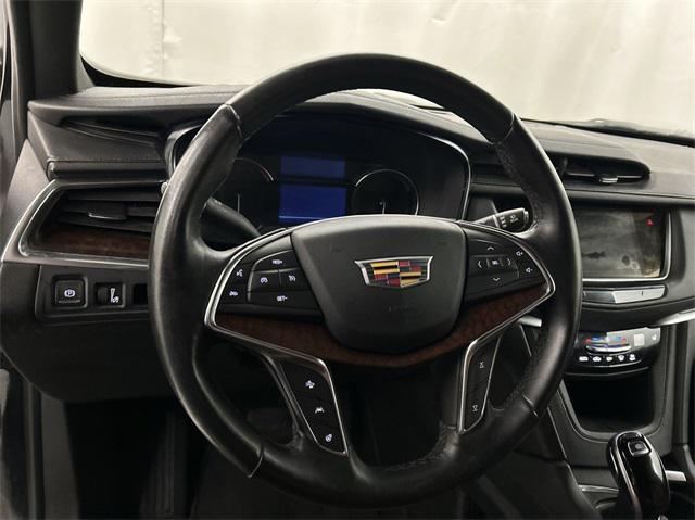 used 2021 Cadillac XT5 car, priced at $18,999