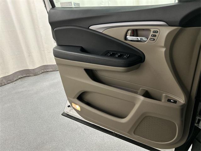 used 2023 Honda Ridgeline car, priced at $34,912