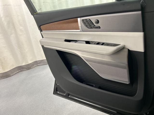 new 2026 Cadillac VISTIQ car, priced at $80,215